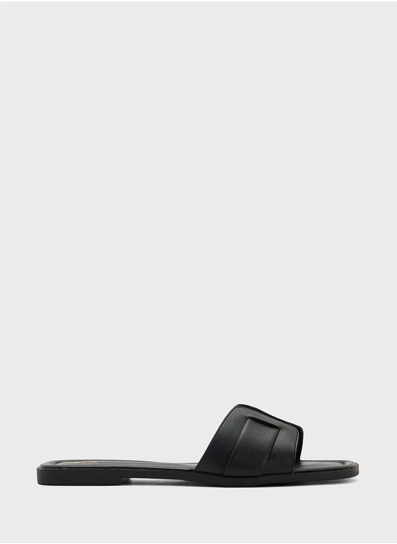 Ginger Ladies Flat Sandal