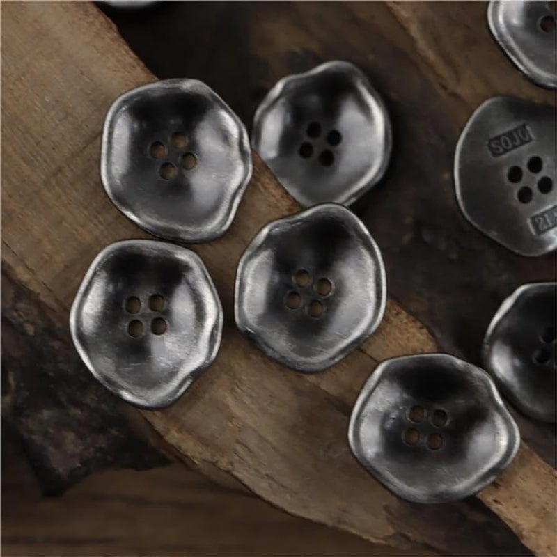 أزرار معدنية فضية عتيقة مقعرة 21 5 مم 4 فتحات 50 قطعة أزرار زخرفية كلاسيكية - Image 3