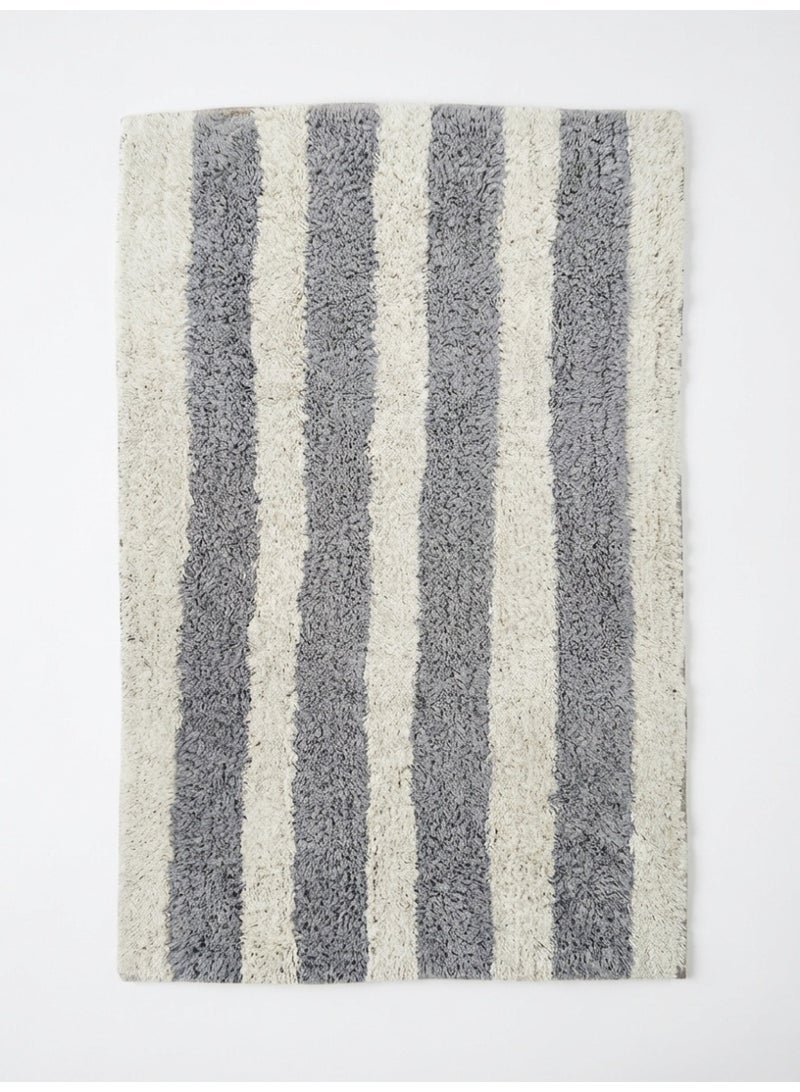 Ambrosia 50 x 80 cm Pure Cotton Linear Tufted Bathmat in Silver Stripes, featuring an anti-skid spray backing, highly absorbent non-slip plush bath mat - Image 1
