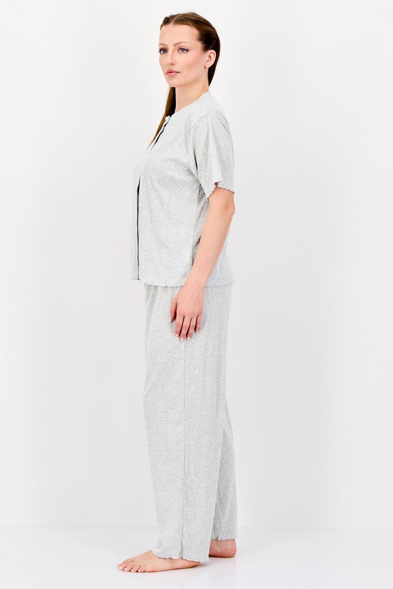 FOREVER 21 Women 2 Pieces Textured Top and Bottom Pajama Set, Grey - Image 2