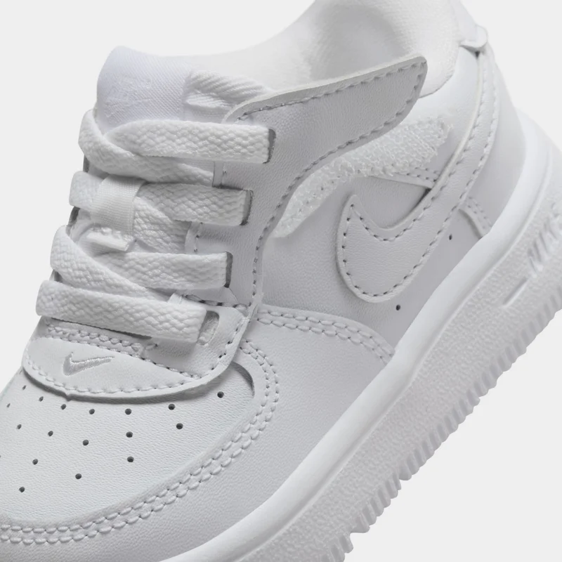 Nike Kids' Force 1 Low EasyOn Shoes