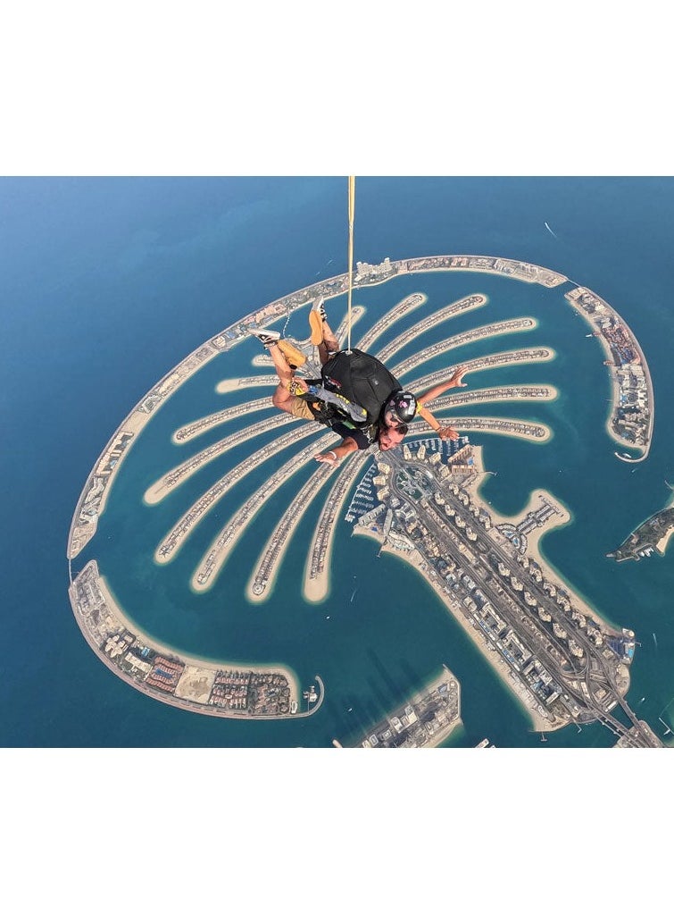 Wondergifts - Tandem Skydive Over Desert with Video & Photos at The Palm Experience Gift with Free Spa Voucher - Image 1