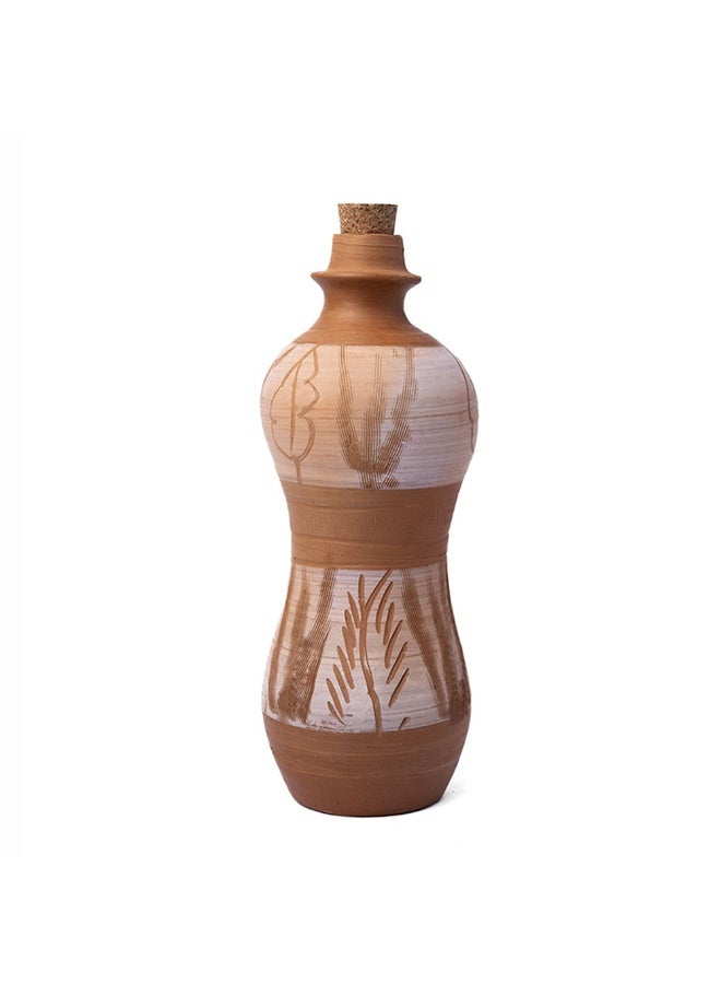 ارك زجاجة ماء من الطين المحروق من ARK، مصنوعة يدويًا | زجاجة ميتي بسدادة فلين | تصميم فاخر منحوت | تصميم فني بأوراق شجر ثنائية اللون | تبريد طبيعي | صديقة للبيئة | 800 مل - Image 1