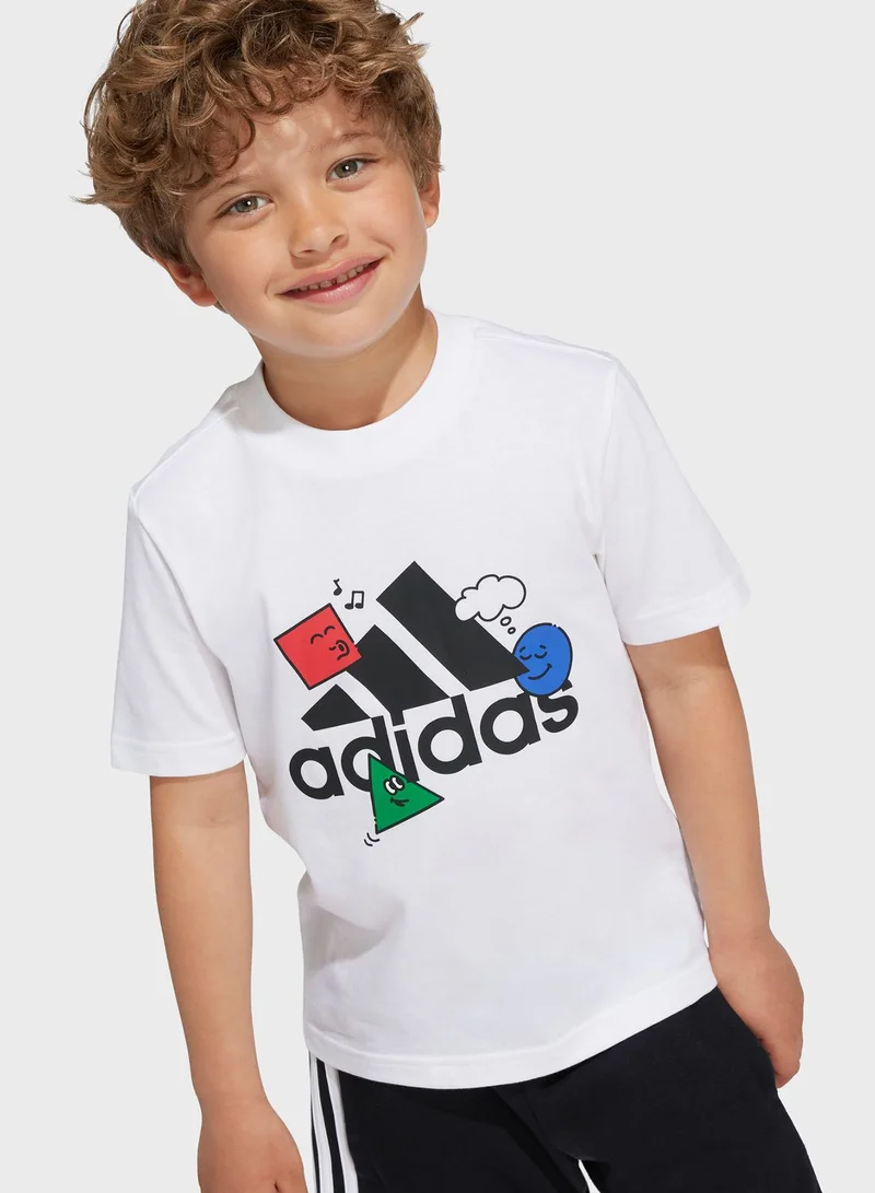 adidas تيشيرت مزين بشعار العلامة التجارية للأطفال