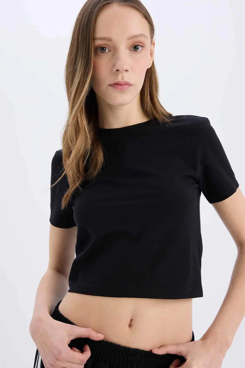 ديفاكتو Slim Fit Short Sleeve T-Shirt