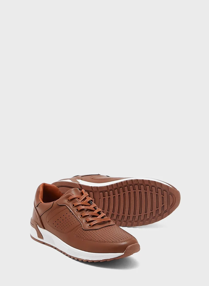 Robert Wood Smart Casual Sneakers