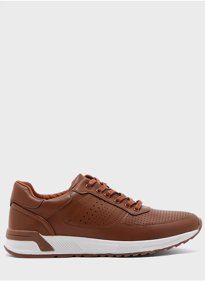 Robert Wood Smart Casual Sneakers