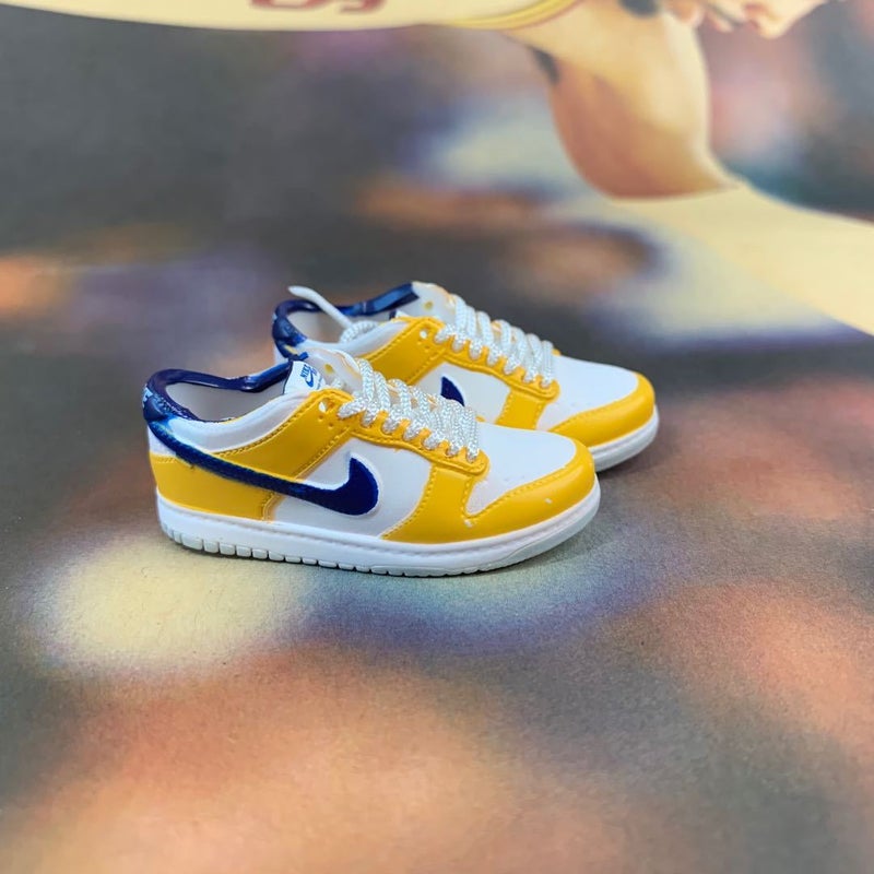 dunk series nude shoes a pair of wholesale 3D hollow bjd shoes sneakers model aj keychain dunk Zijin (pair of nude shoes)