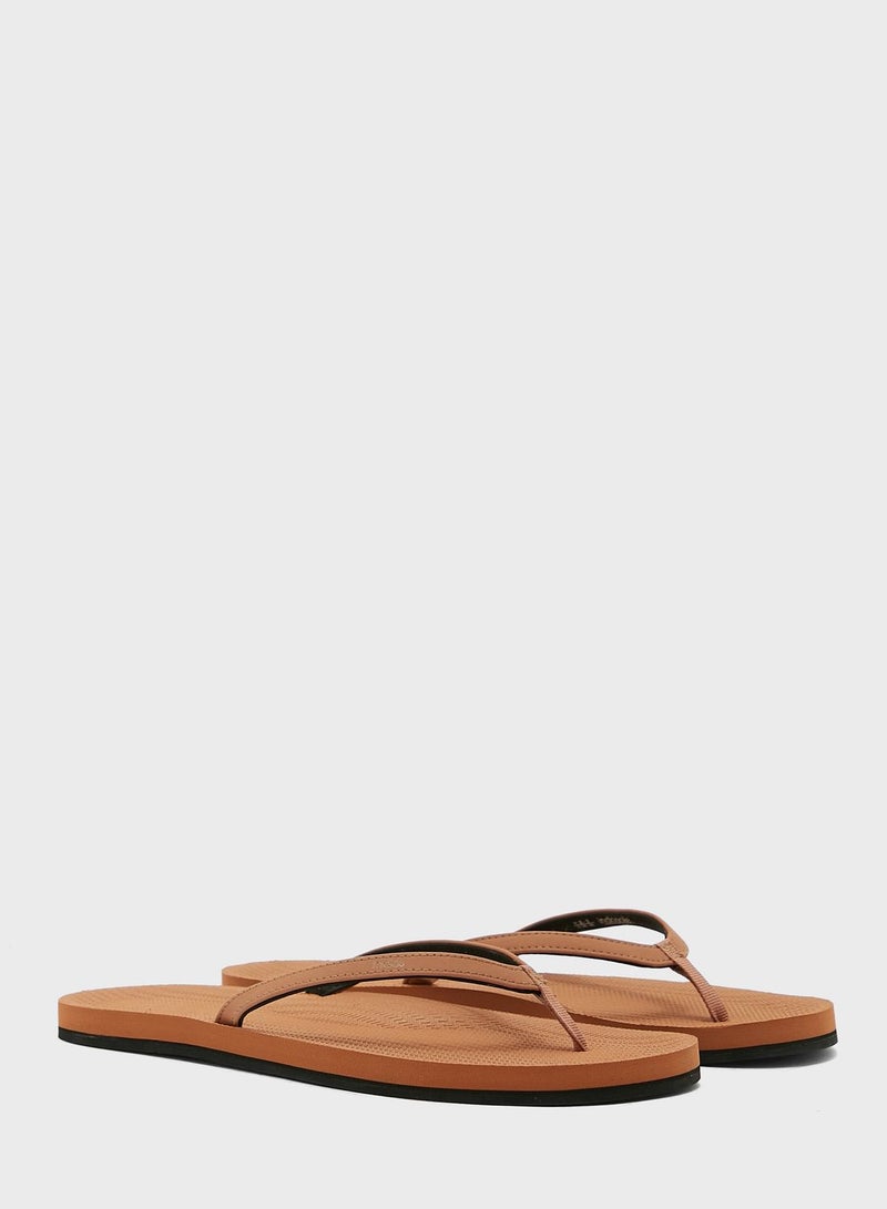 indosole Casual Flip Flops - Image 4