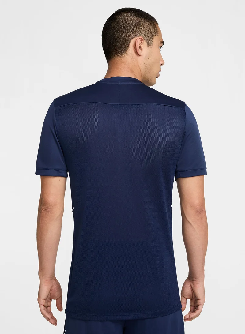 نايكي تيشيرت أكاديمي بتقنية دراي فيت