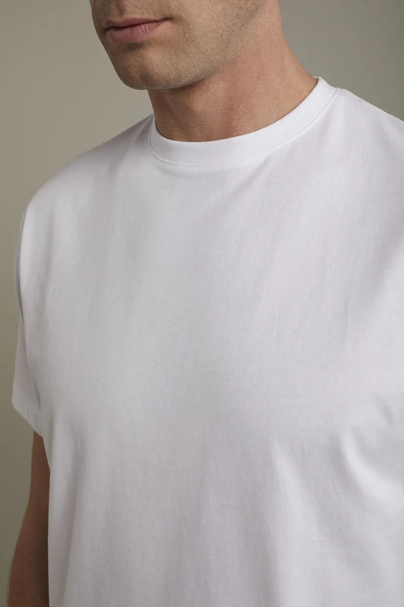 Doppelganger White Men' round neck t-shirt 100% cotton regular fit - White for Men | Best Price UAE