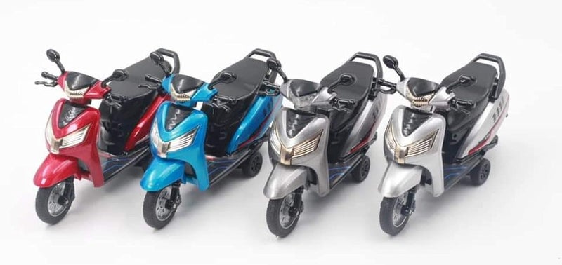 CENTY Toys Bestiva Grey Colour Scooty Toy - Pull Back Action with Rear Wheel Suspension - Image 3