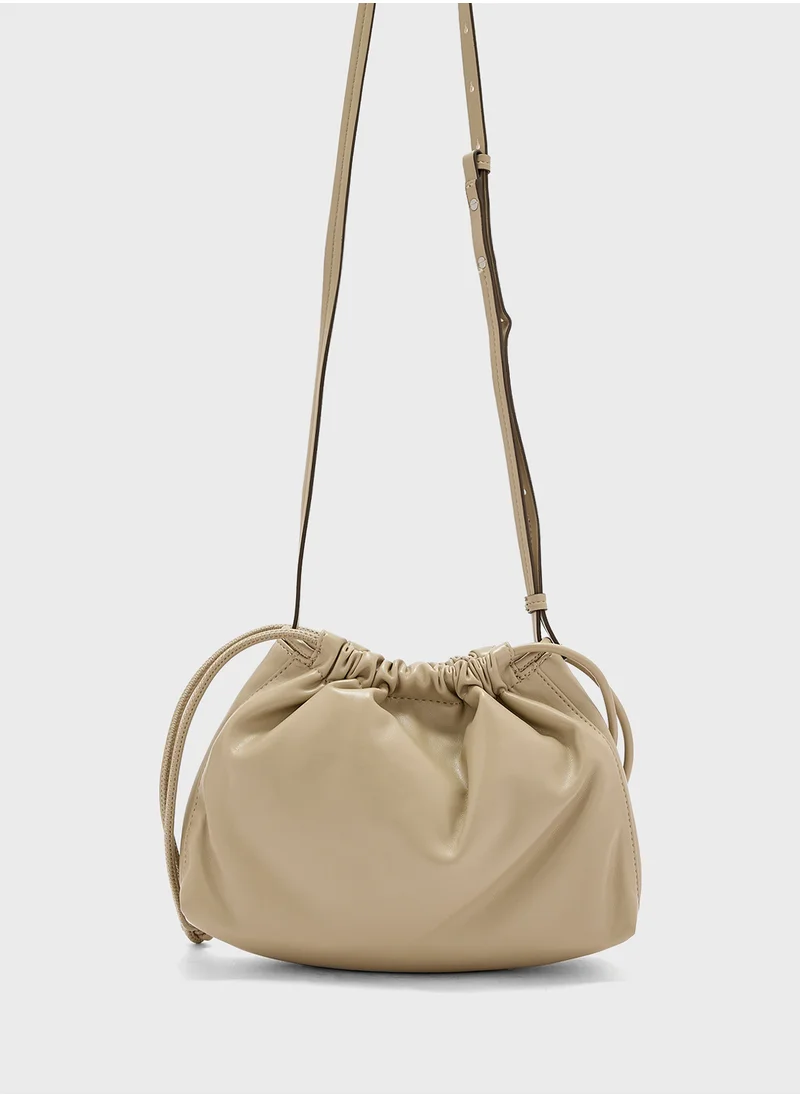 كالفن كلاين جينز Drawstring Crossbody