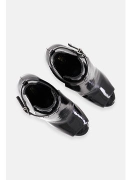 Michael Kors Women Medium Lawson Adjustable Buckle Sandals, Black  - Image 4