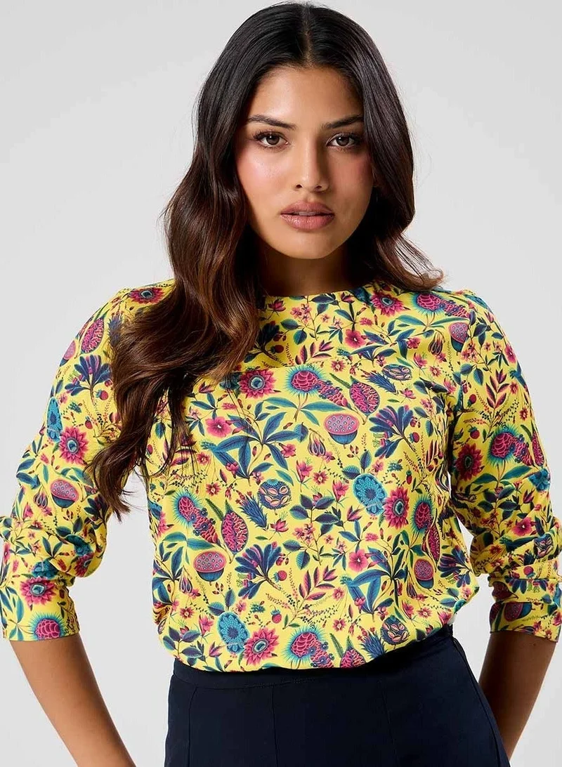 Zigzag Yellow Floral Printed Round Neck Chiffon Top