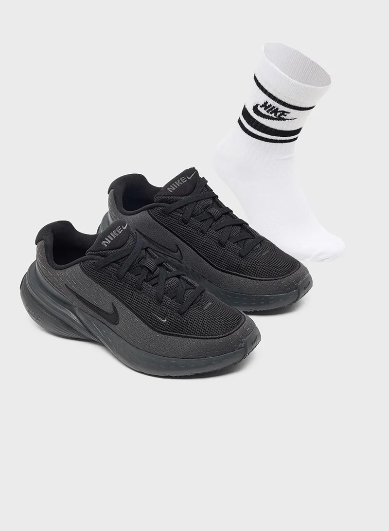 نايكي nike shoes & socks combo