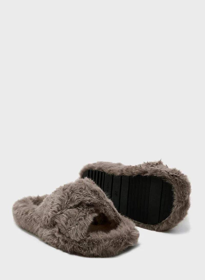 Ginger Crossover Fluffy Bedroom Slipper