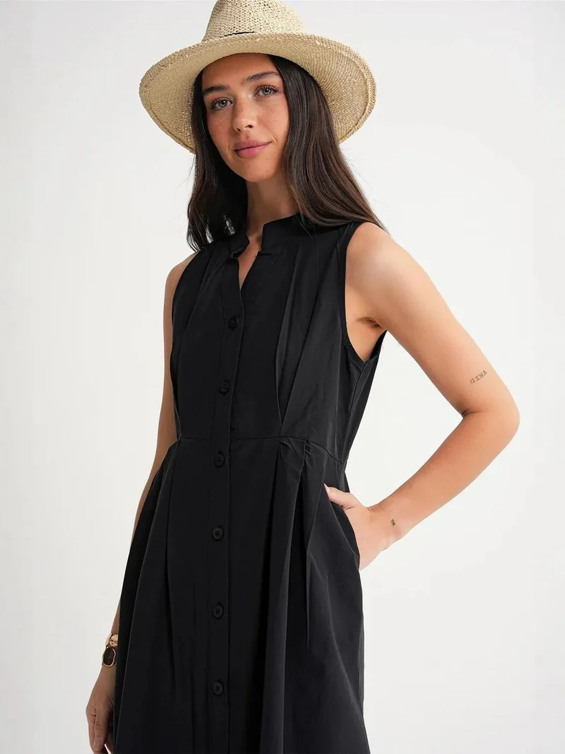 Mixray Black Mixray Buttoned Tippet Collar Maxi Dress for Women | Best Price UAE