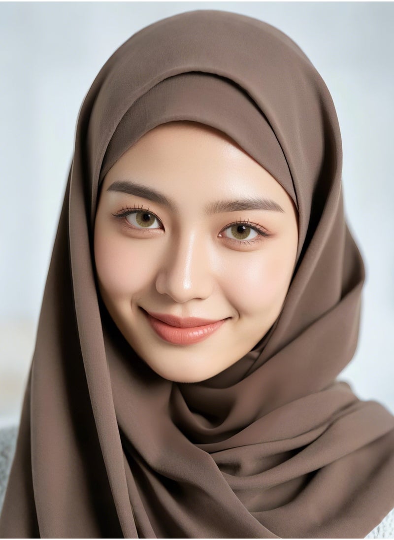 UYAAI Natural Green Contacts Yearly Colored Contact Lenses, Unisex Cosmetic Contact Lenses, Natural Fashion Lenses, With Case  - Image 1