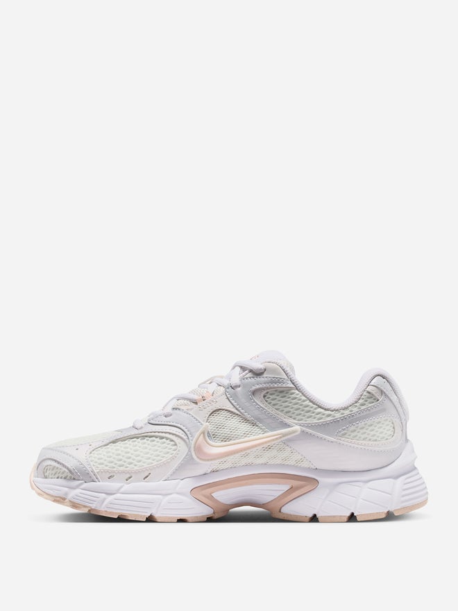 Nike V5 RNR Shoes - Image 2