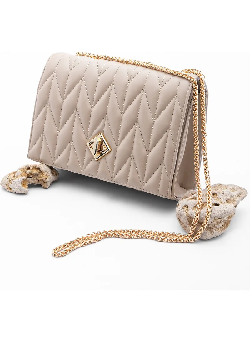 مارجين Women's Gold Color Chain Shoulder Bag Delbin