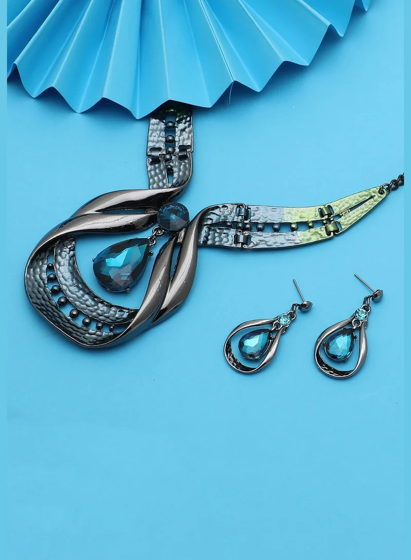 SOHI Silver Plated Designer Stone Necklace and Earring Set