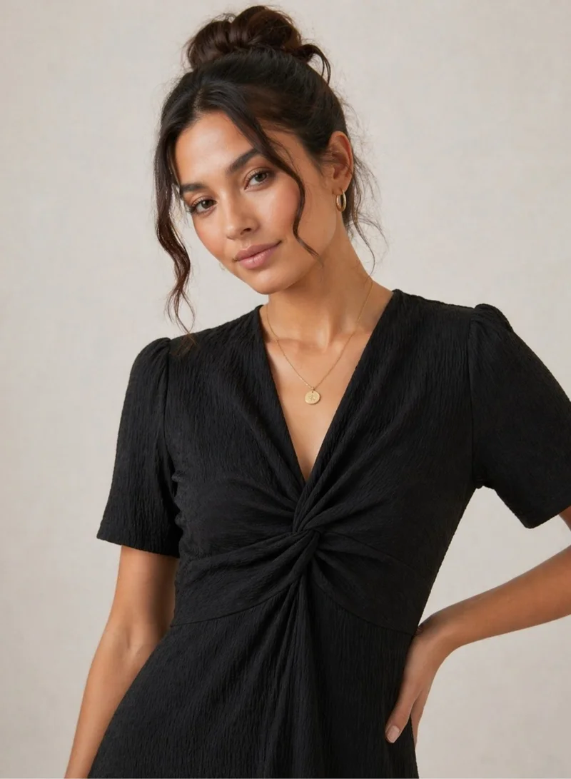 فكتور اند جين Black Textured Twist Front Maxi Dress for Women