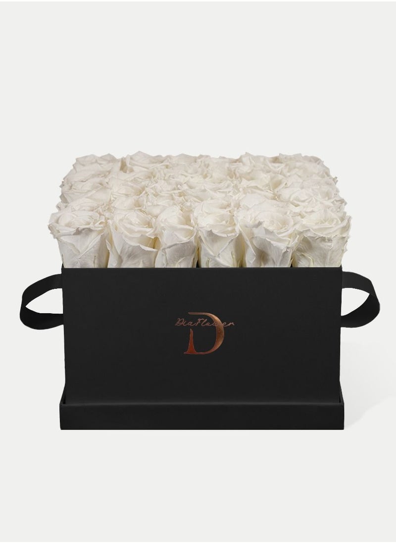 Dia FLOWER - Infinity Square Box, Pearl White 25 ROSES LARGE - Image 1