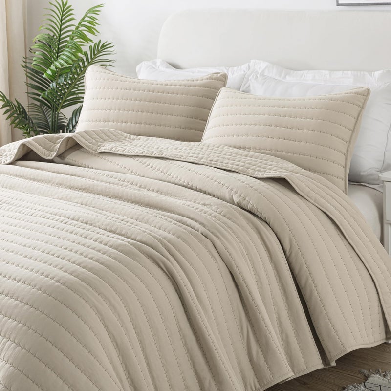 ROARINGWILD Neutral Beige King Size Quilt Bedding Sets with 2 Pillow Shams, Lightweight Soft Bedspread Coverlet, Quilted Blanket Thin Comforter Bed Cover for All Season, 3 Pieces, 104x90 inches - Image 1