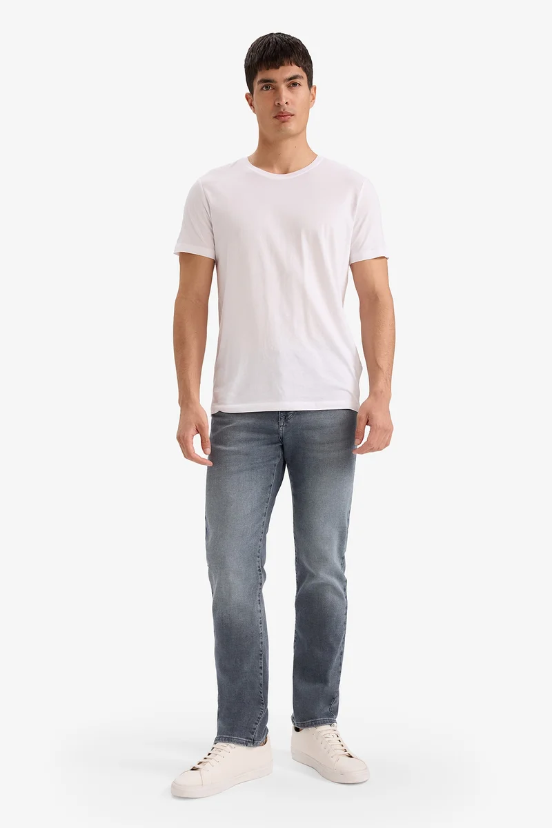 Soft Textured Sergio Jeans