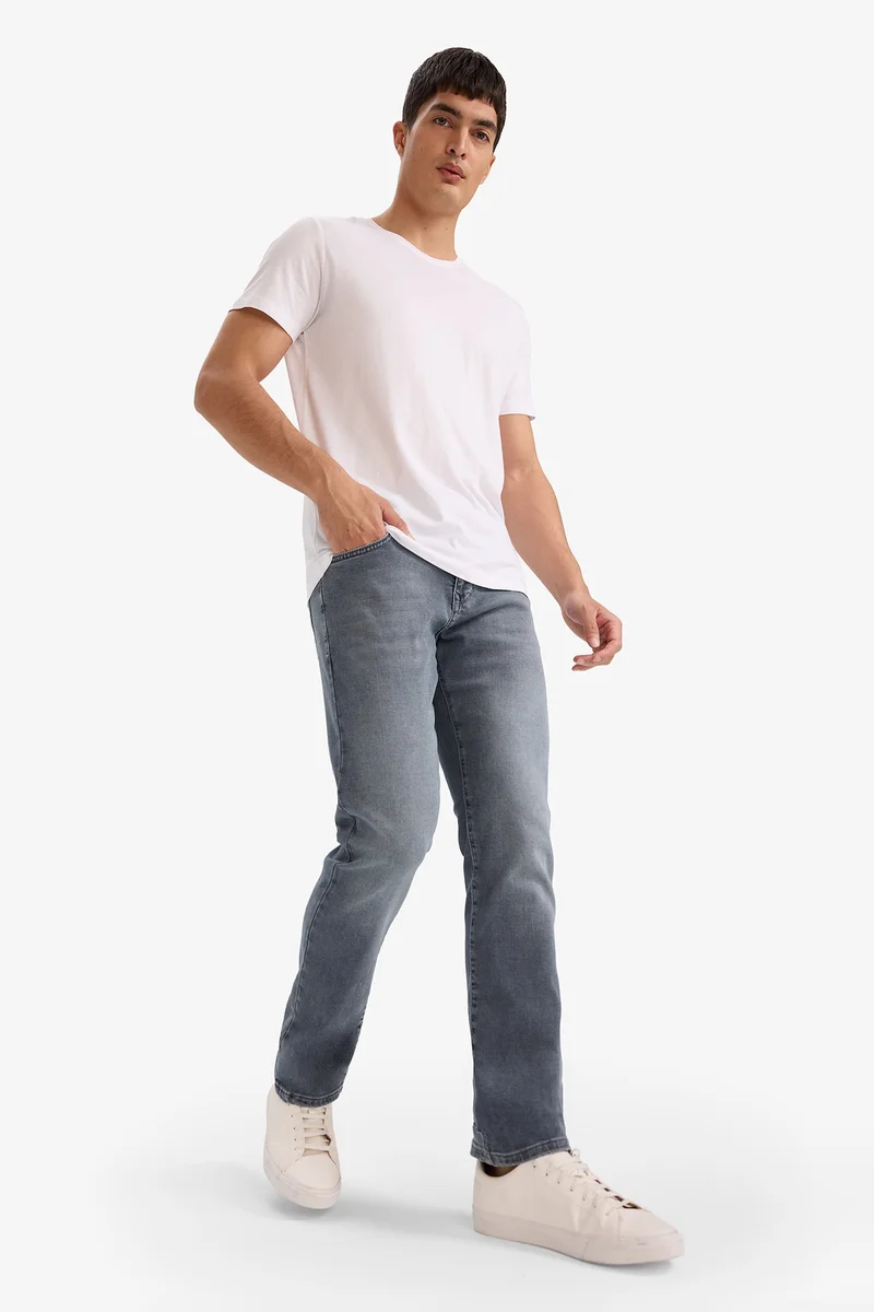 Defacto  Soft Textured Sergio Jeans for Men | Best Price UAE