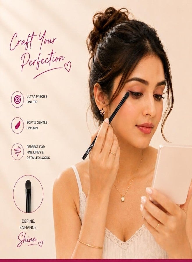 Allure Flawless Concealer Brush - Image 3