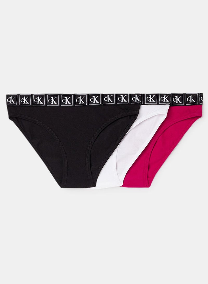 Calvin Klein Jeans Youth 3 Pack Bikini Briefs - Image 1