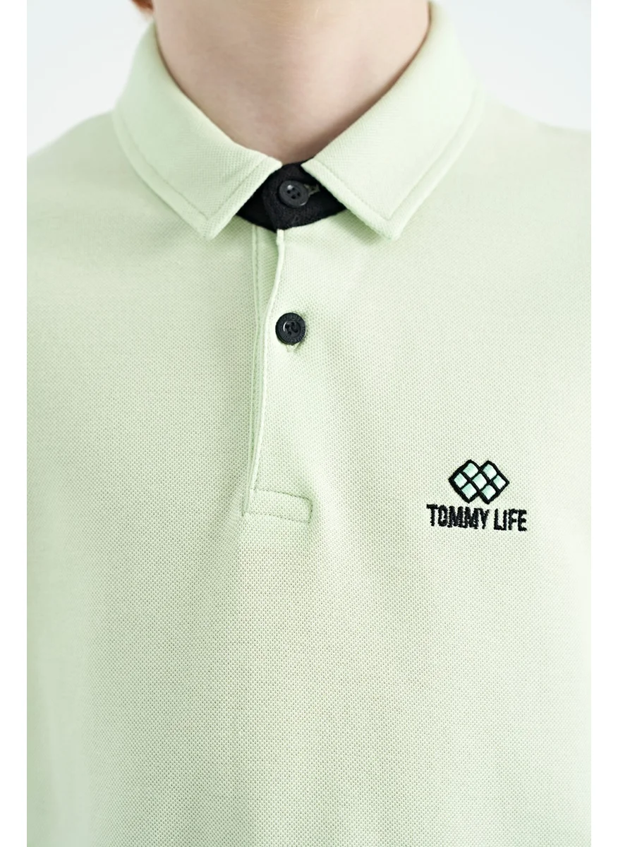 تومي لايف Aqua Green Front Embroidered O Neck Standard Pattern Boy T-Shirt - 11118