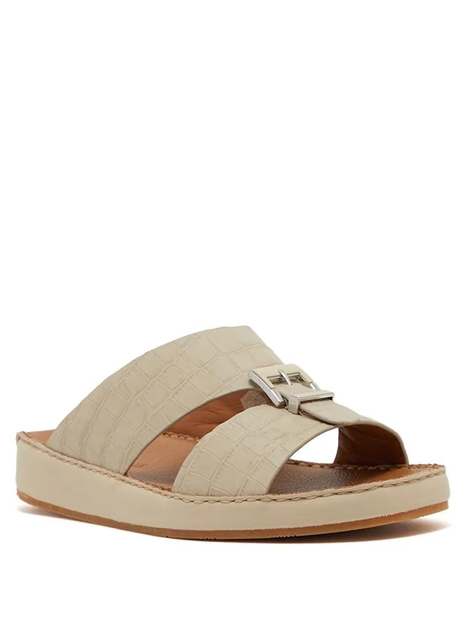 ستيف مادن SM02 -A White Men's Comfort Sandals