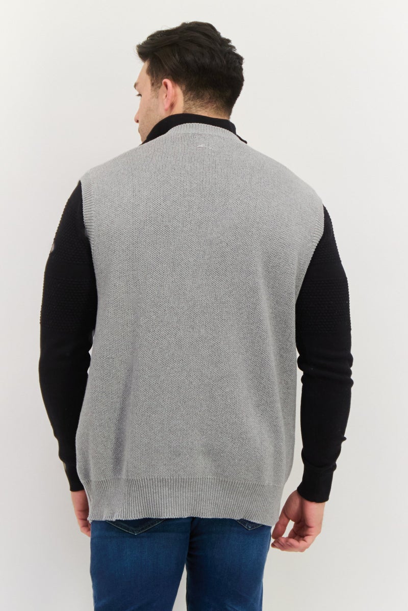 ESPRIT Men V-Neck Brand Logo Long Sleeveless Vest, Grey - Image 3