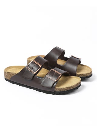 Coffee-colored leather exterior