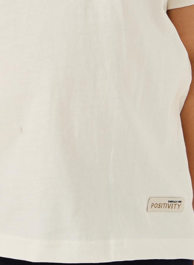 ستايلي طقم تي شيرت وشورت بياقة دائرية سادة - Image 3