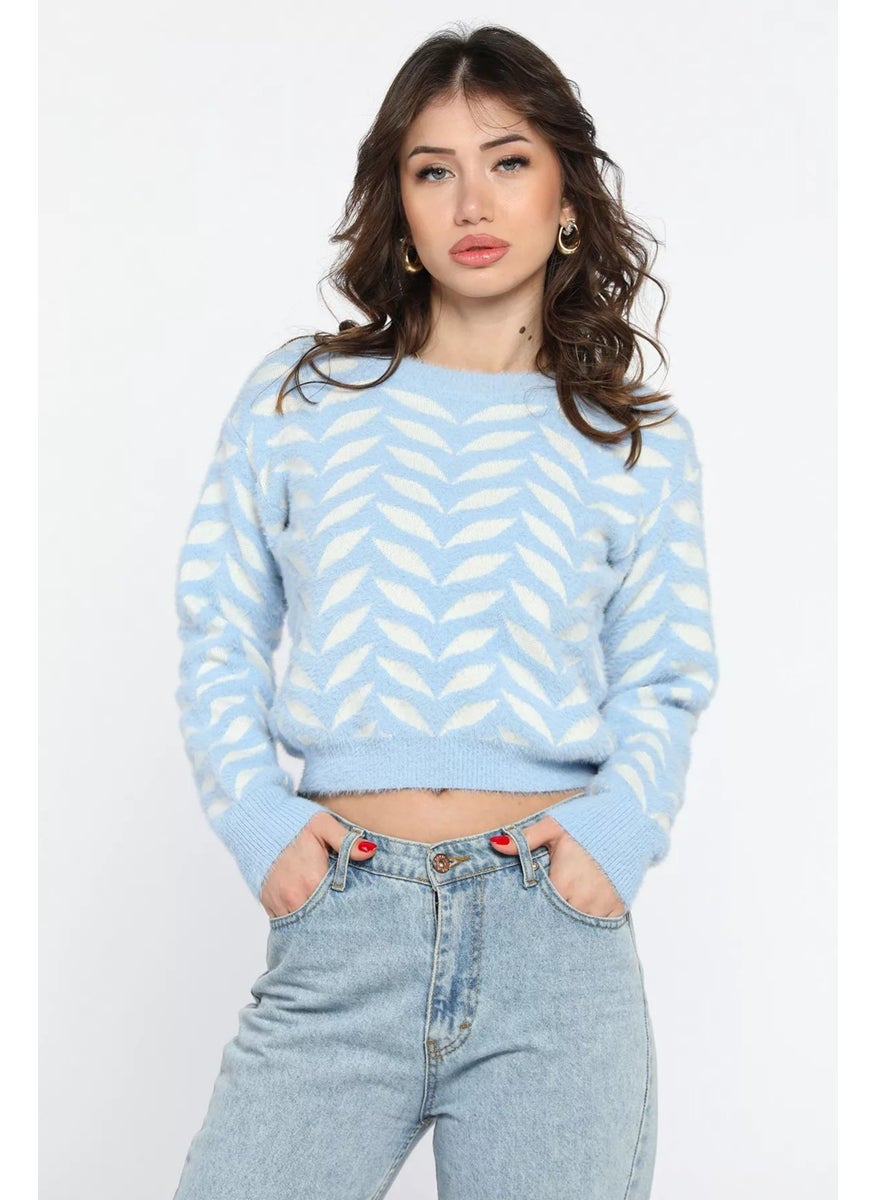 Gülseli Gulseli Crew Neck Patterned Soft Yarn Croptop Women's Knitwear Sweater  - Image 2