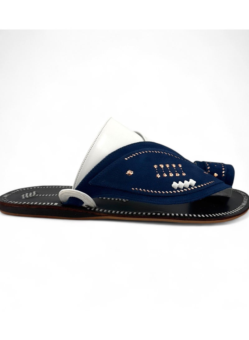 AL Fanoos Handcrafted heritage leather slippers  - Image 4