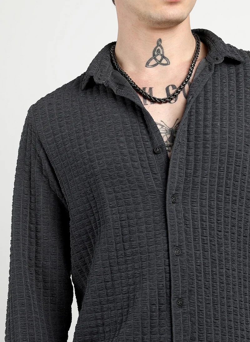 Campus Sutra Men's Charcoal Grey Cube-Textured Shirt
