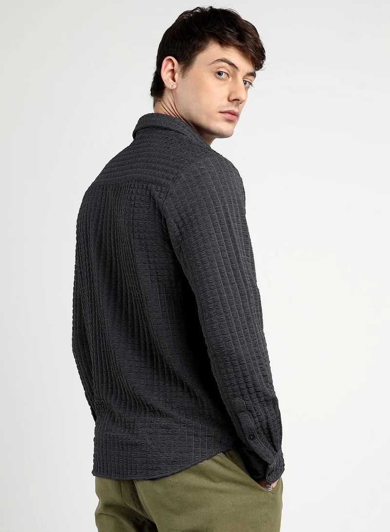 Campus Sutra Men's Charcoal Grey Cube-Textured Shirt