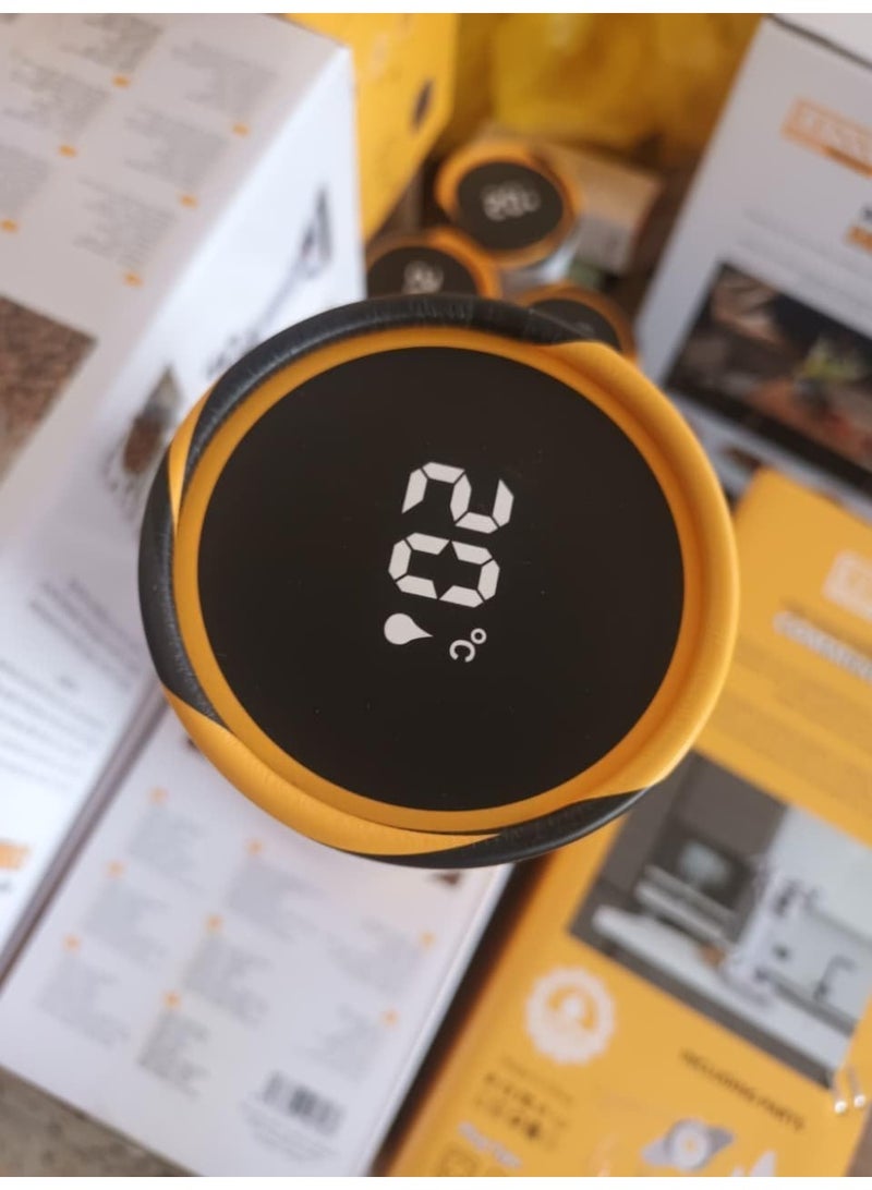 DENX Smart LED Temperature Display Water Bottle 1000 ml – Stainless Steel Double‑Wall Vacuum Insulated Flask | Leak‑Proof Screw Cap | Hot & Cold | Portable Travel Bottle - Image 2