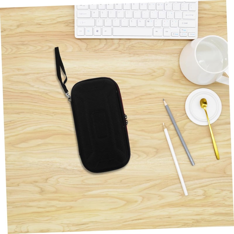 حقيبة تخزين لآلة الحساب الرسومية من هومويويو (Homoyoyo Eva Graphing Calculator Storage Bag)، مصنوعة من مادة إيفا (EVA) وقماش أكسفورد (Oxford Cloth)، مزودة بسحاب ناعم وحزام يد مريح، تتسع للعديد من الأدوات والملحقات، مناسبة للطلاب والمحترفين.