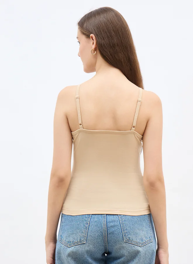 Styli Styli Fitted Solid Scoop Neck Strappy Tank