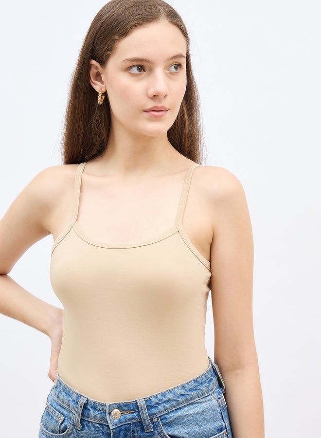 Styli Fitted Solid Scoop Neck Strappy Tank - Image 4