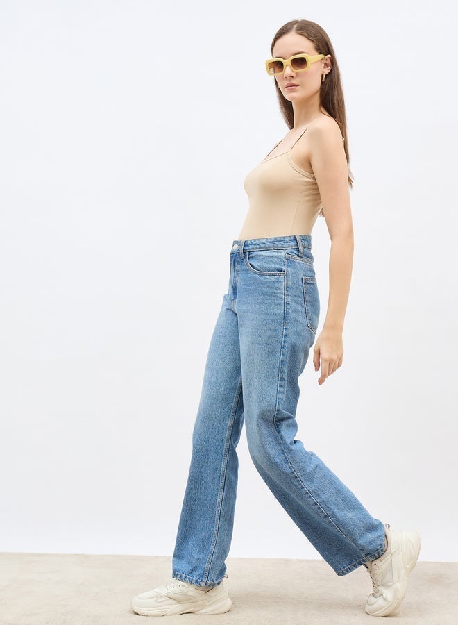 Styli Fitted Solid Scoop Neck Strappy Tank - Image 1