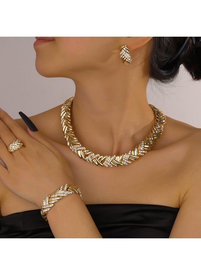 Liffly مجموعة مجوهرات كريستال عصرية للنساء مطلية بالذهب عيار 18 للزفاف مجموعة قلادة وأقراط ذهبية في دبي - Image 2