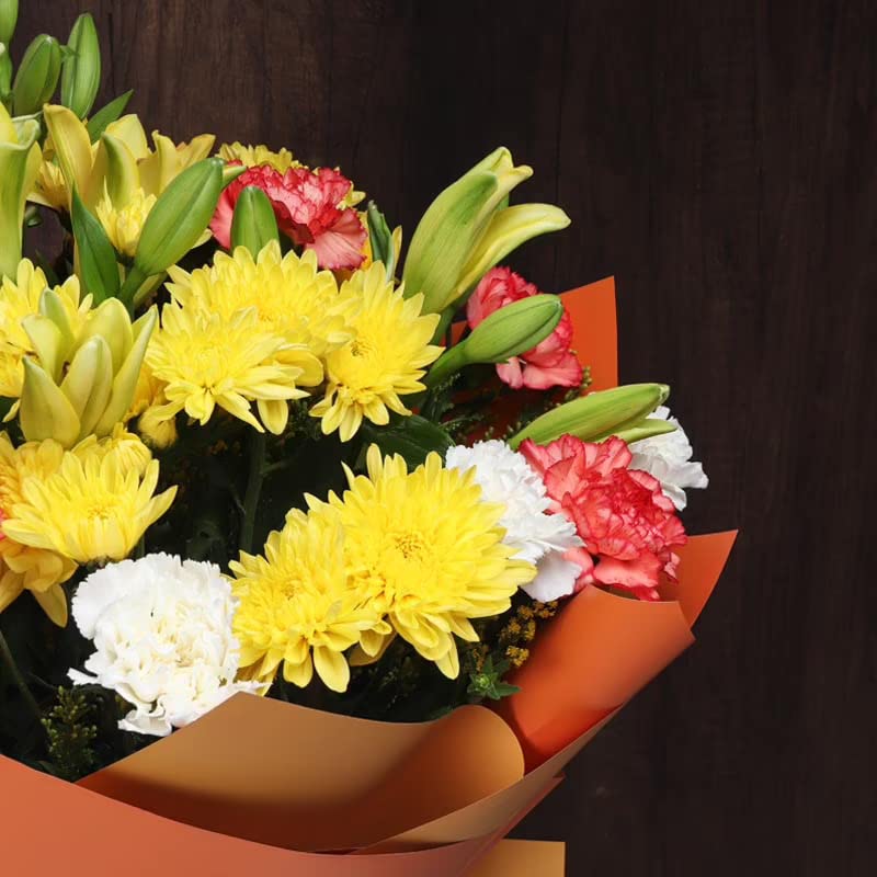 Floweraura FlowerAura Fresh Live Flower Bouquet of 15 Carnations 4 Daisy 4 Lilies Flowers For Birthday Gift Anniversary Gift Wedding Gift Farewell Gift Gift For Special Occasions Same Day Delivery  - Image 3