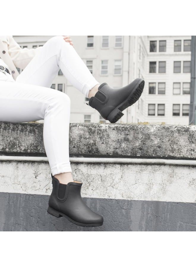 Chooka Women's Waterproof Wellies Plush Chelsea Bootie, Delridge Black, 40 EU - Image 2